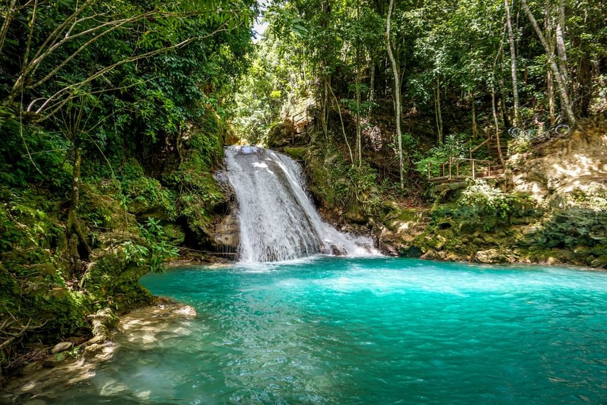 Beautiful Jungle Blue Hole Waterfalls in Jamaica, Ocho Rios