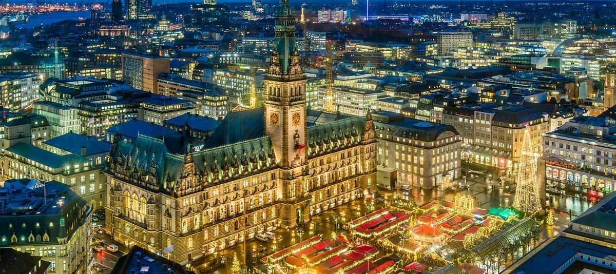 Hamburg Christmas Market at night