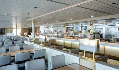 Belle Ille Buffet Restaurant Renaissance