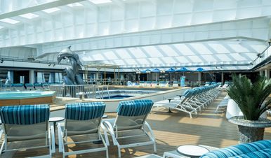 Moana Pool Bar Renaissance